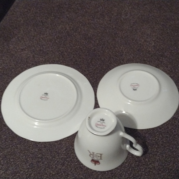 The Queens Silver Jubilee 1952-1977 - Picture 2 of 3